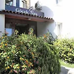 Hotel Pera *