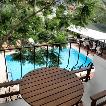 Hotel Pera *