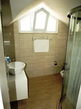 Pera Отель Гёчек